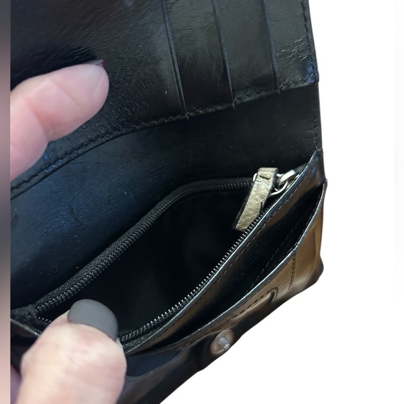 Women’s Animal Print Wallet - Picture 7 of 7